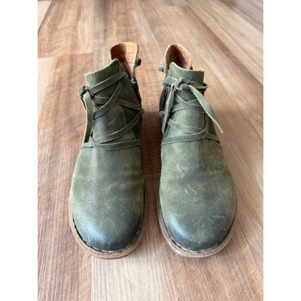 Born Tarklin Boots Womens 8 Green Suede Leather Side Zip Ankle Boho Booties